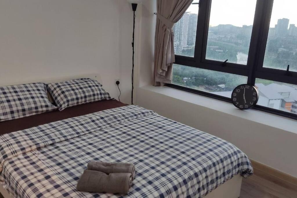Comfort Bedroom @ Aera Residence Petaling Jaya Exterior photo