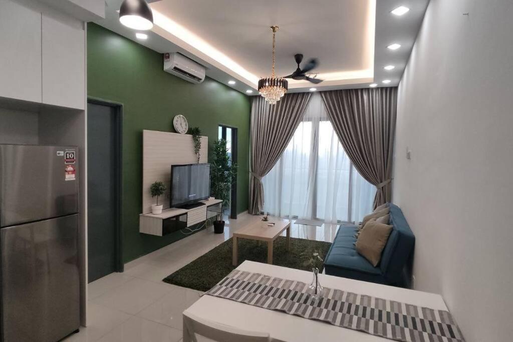 Comfort Bedroom @ Aera Residence Petaling Jaya Exterior photo